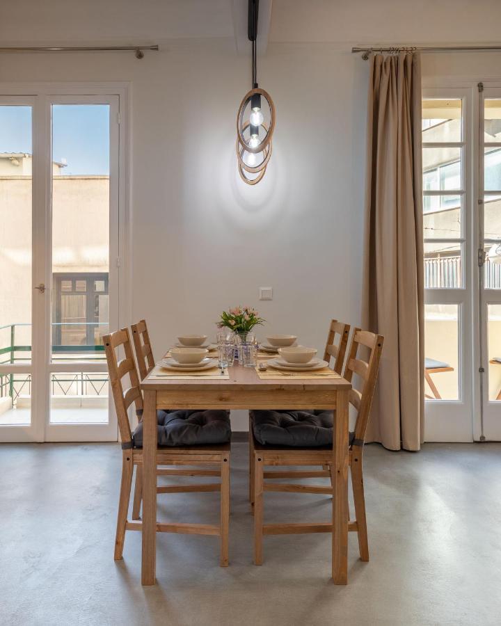 Christiana'S Lovely Apartment In Psyri, เอเธนส์ ภายนอก รูปภาพ