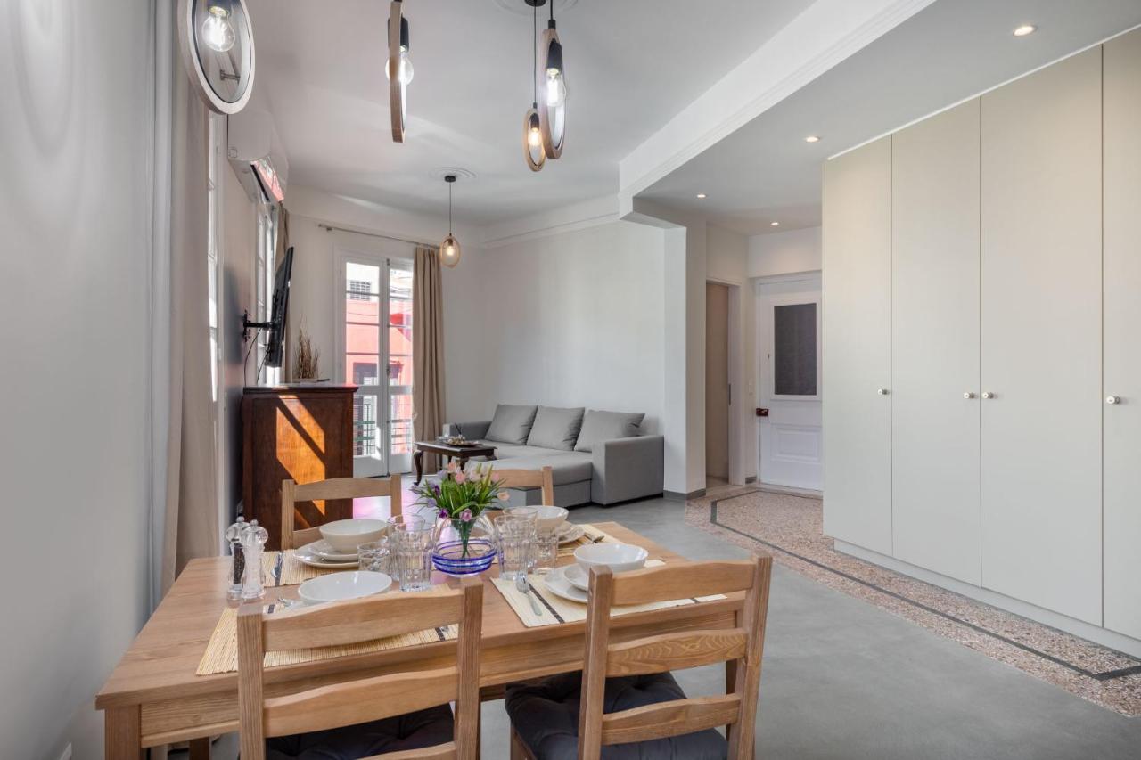 Christiana'S Lovely Apartment In Psyri, เอเธนส์ ภายนอก รูปภาพ